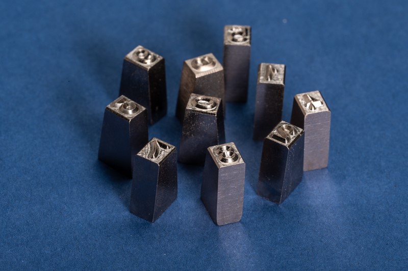 CMM L-Shaped Type and Retainers